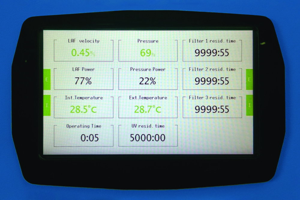 Touchscreen-Steuerung für Sicherheitswerkbänke SafeFAST Premium und CytoFAST