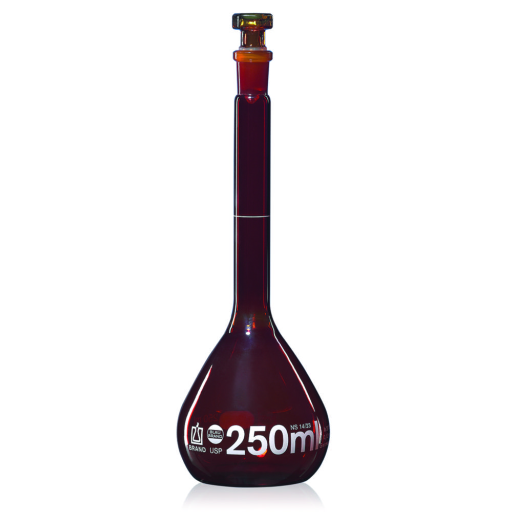 Messkolben, Boro 3.3, Klasse A, braun, mit Glasstopfen, inkl. USP-Einzelzertifikat