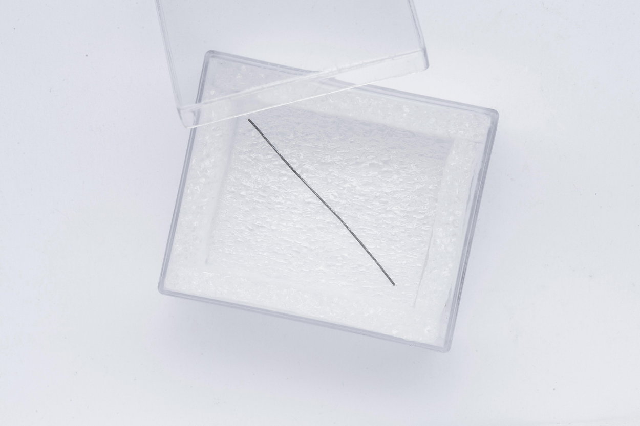 Diamantdraht (Durchmesser = 0,30 mm, Länge = 50 mm, Körnung = D60)